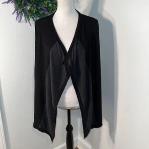 Dana Buchman ,‎ 1X, two-tone black and gray, long sleeve swag cardigan.